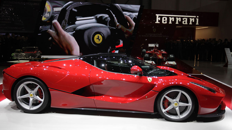 Η Ferrari στο πλευρό των σεισμόπληκτων